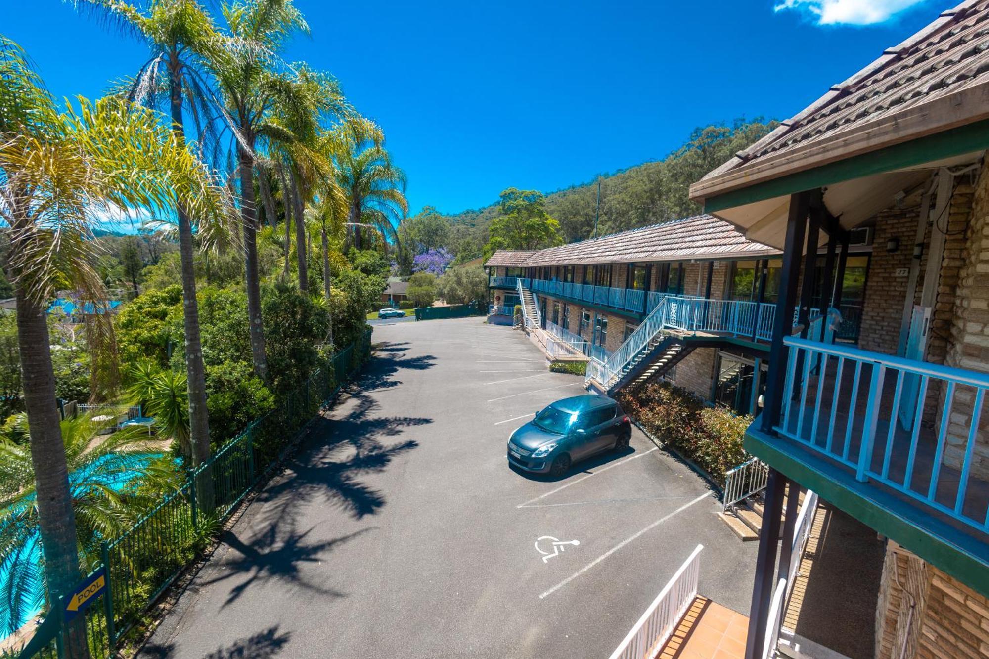 Gosford Inn Motel Exterior photo