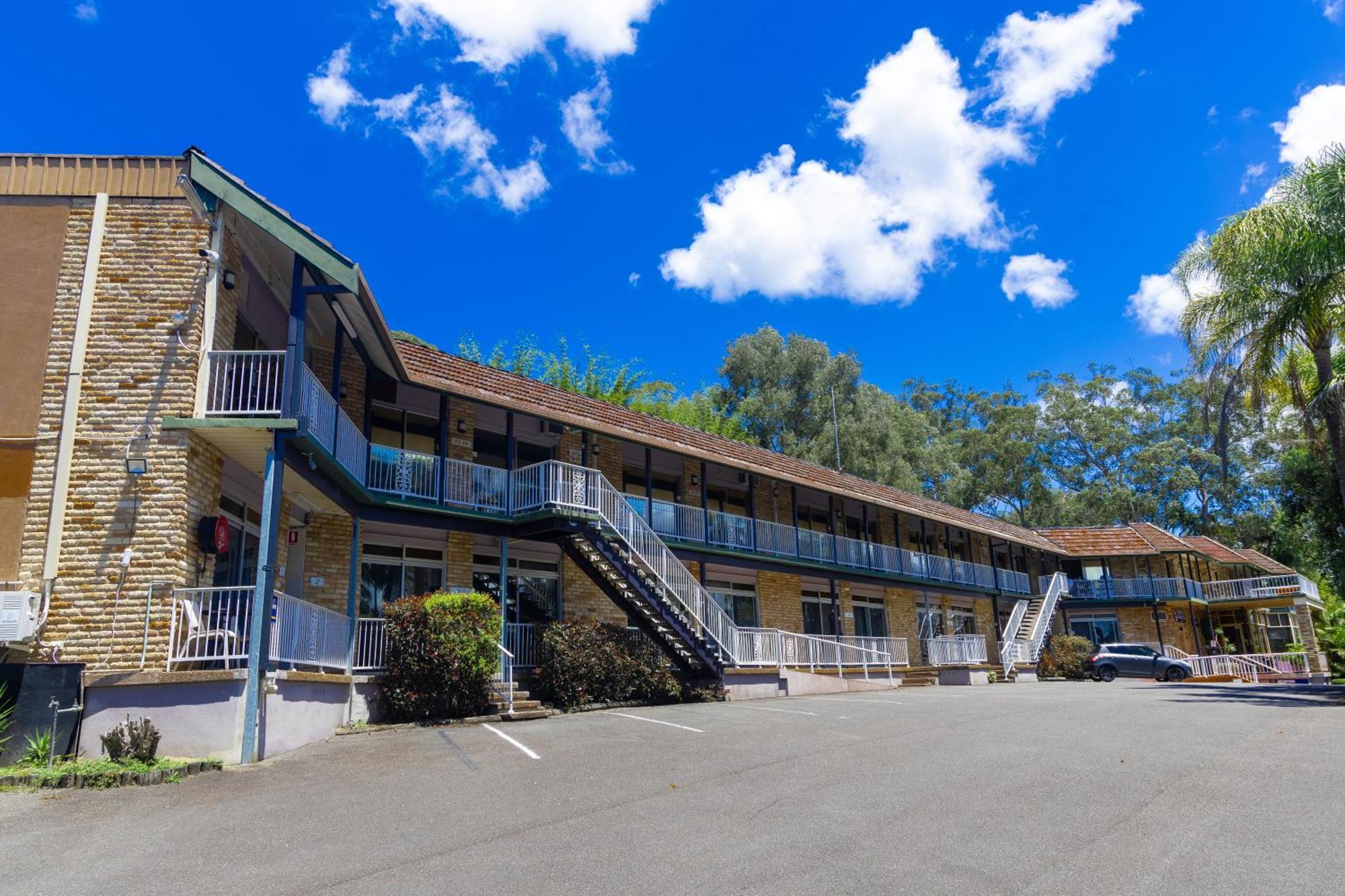 Gosford Inn Motel Exterior photo
